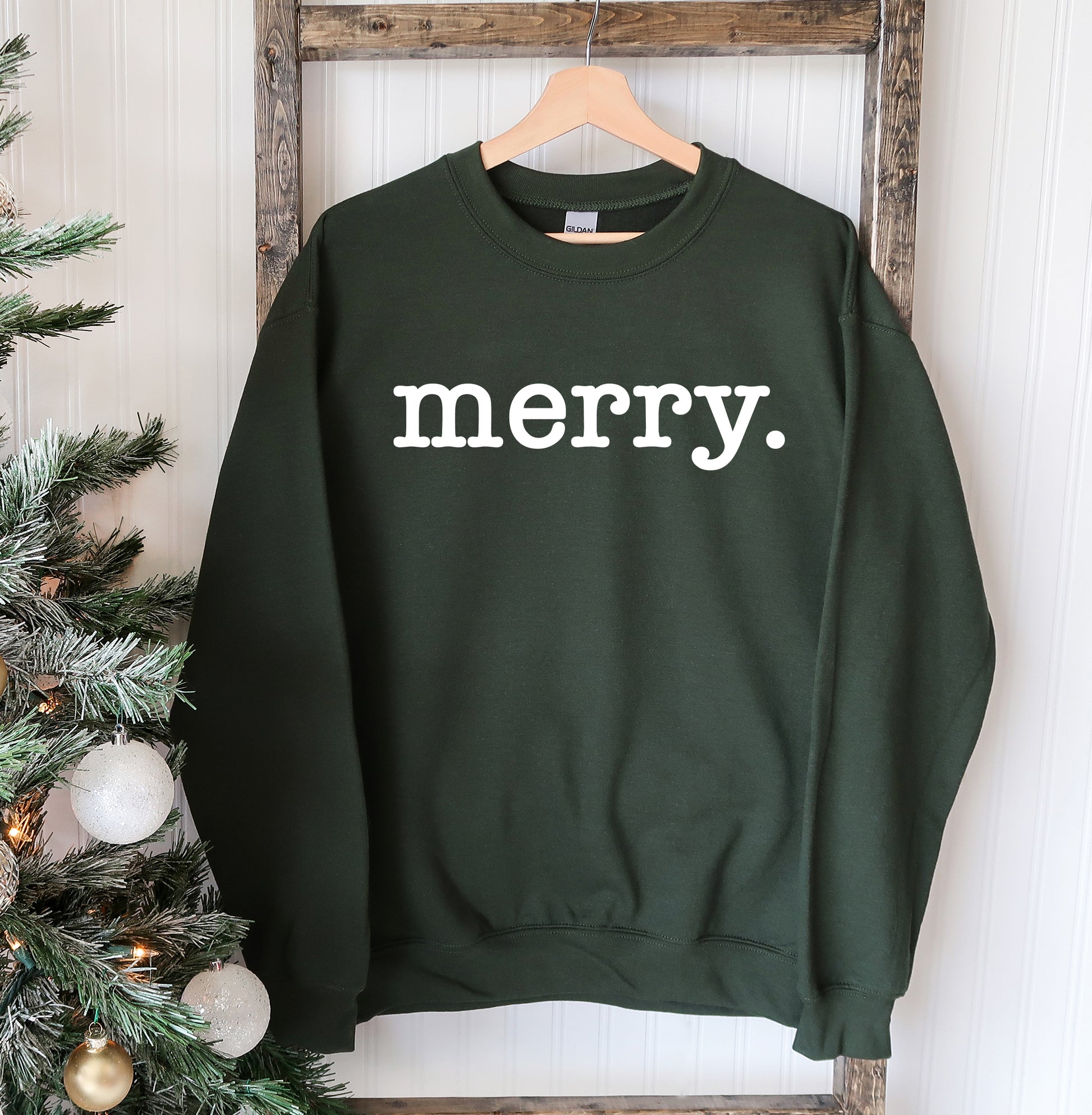 Merry Christmas Sweatshirt - Dailygems