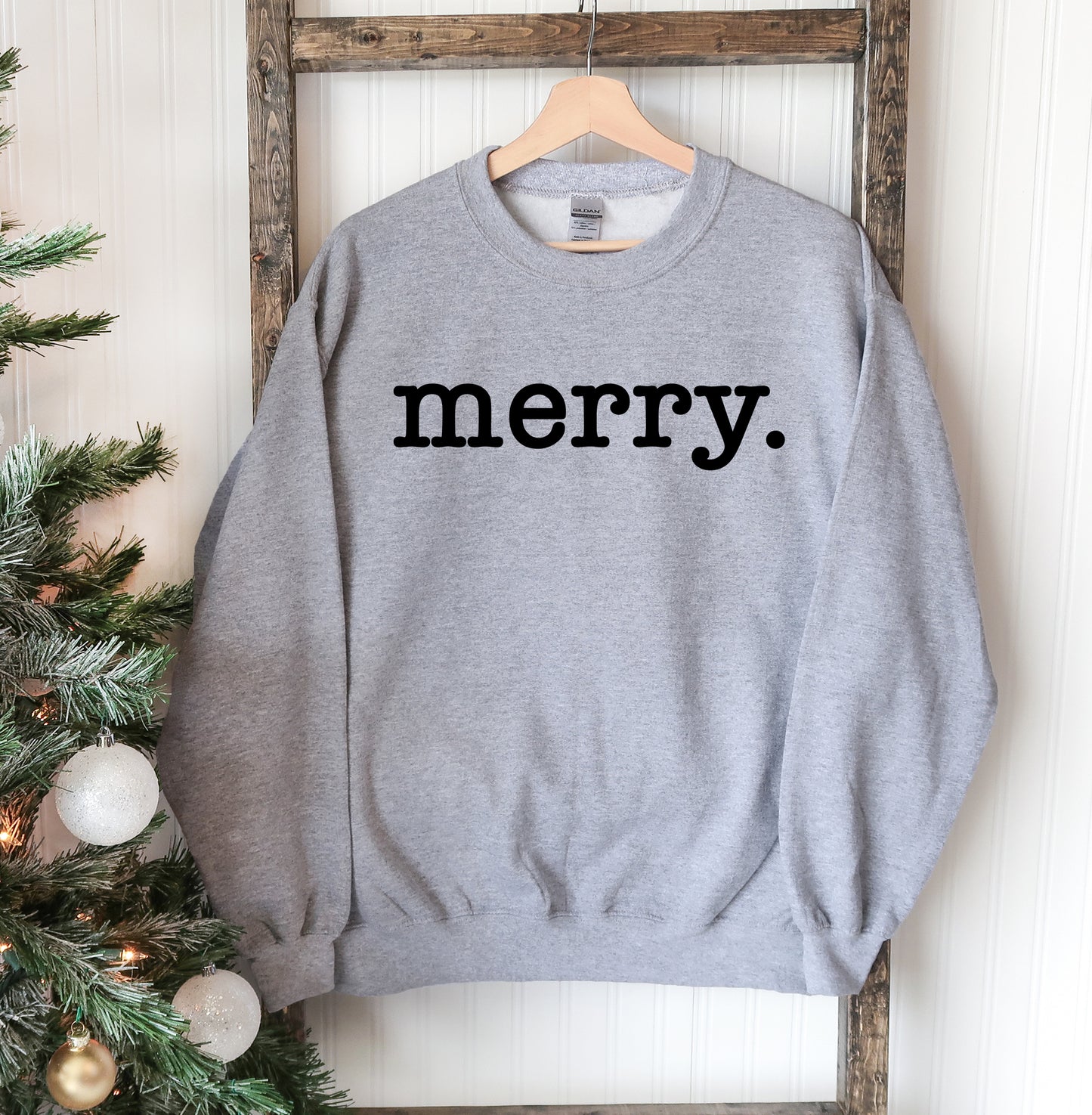 Merry Christmas Sweatshirt - Dailygems